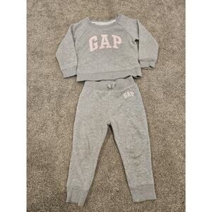 Baby Gap Drawstring Logo Joggers and Sweatshirt set Gray Girls Size 2yrs